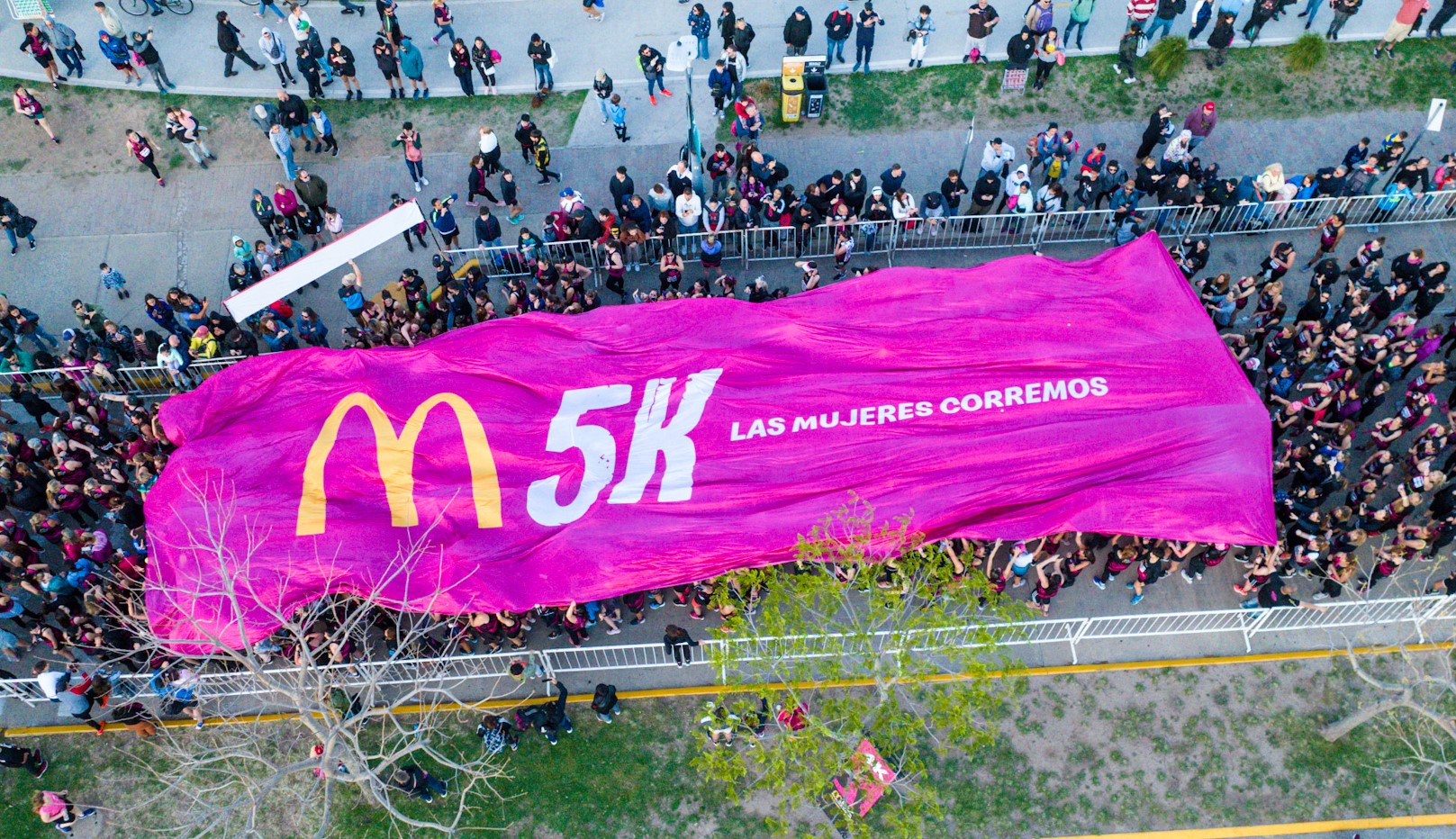 Llevamos adelante la carrera para mujeres más grande de toda Latinoamérica